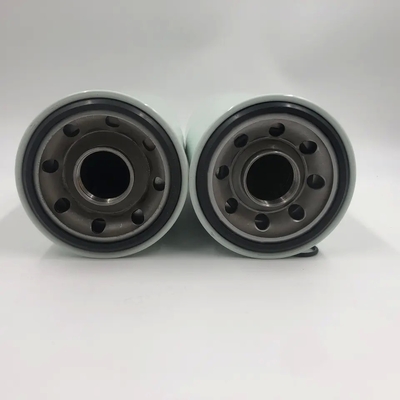 LF3325 トラックエンジンの潤滑油フィルター 部品 P551670 70697634 25010971 2900535000 8T3912
